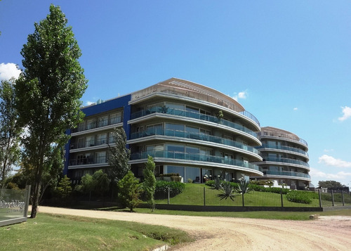 Alquiler Avenida De Las Américas 1 Dormitorio Con Garaje