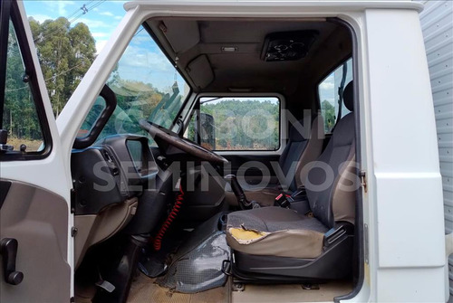 Volkswagen Delivery 8.160 4x2, 15/15