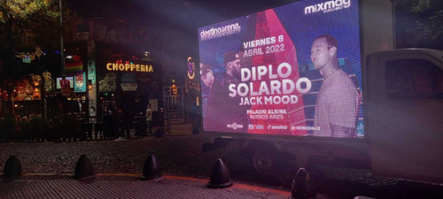 Imagen 4 de 5 de Camióneta Con Doble Pantalla De Led Promoción Campaña