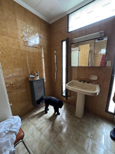 Vendo Casa 2 Dorm. Zona Sur. B. Iponá, Cordoba. Apta Crédito