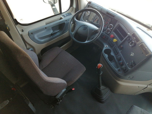 Imagen 13 de 14 de Tractocamion Freightliner Cascadia 125 Modelo 2015