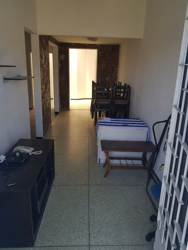 Imagen 2 de 12 de Amplia Y Cómoda Casa En Ph, En Muy Buena Ubicación