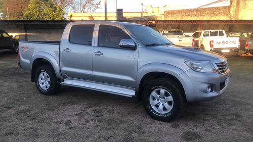 Toyota Hilux 3.0 Cd Srv Limited Tdi 171cv 4x4 2015