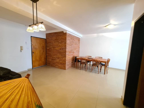 Imagen 5 de 13 de En Venta Apartamento , Lomas Del Este-valencia Naa-380 Rc-ka