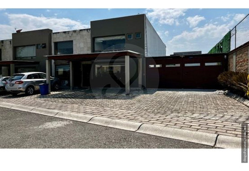 Casa En Venta En Bosque De Las Fuentes Residencial En Calimaya