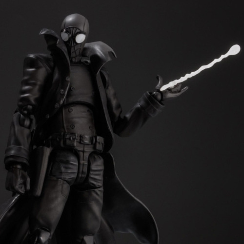 Ja Figura De Acción Sentinel Spider-man Noir Sv Spider-verse
