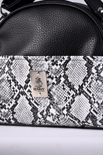 Cartera Bandolera Rummy Bartos Acabado De Los Herrajes Níquel Color Negro Reptil Diseño De La Tela Eco Cuero