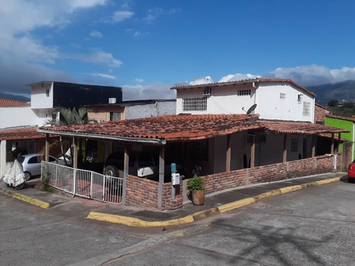 Imagen 1 de 19 de Casa Urb. Villa Sol, Sector Machiri. Adlz