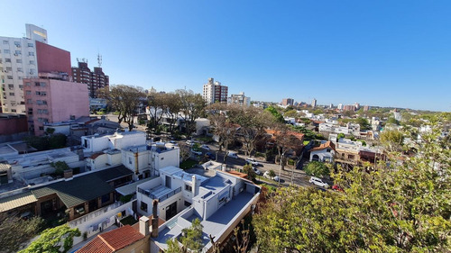 Imagen 14 de 30 de Vende Apartamento 3 Dormitorios, 2 Baños Y Garaje X 2 - Frente A La Rambla
