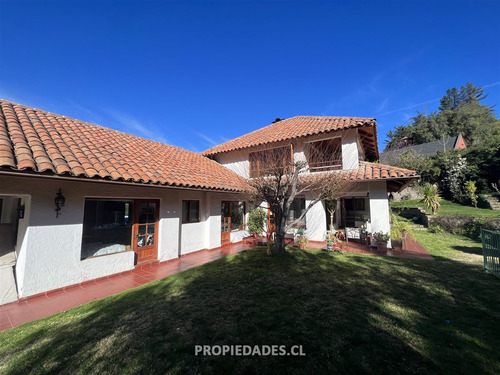 Casa En Condominio En Venta En Lo Barnechea
