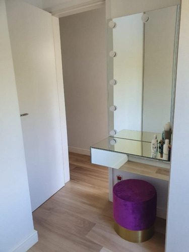 Compre Este Apartamento Com 3 Dormitorios 1 Suite Com Ar Condicionado - 220