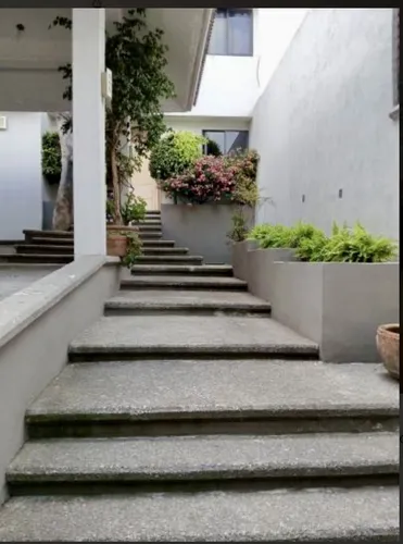 Venta De Casa En Lomas De Santa Fe | 4 Recámaras | 5 Estacionamientos | Doble Se