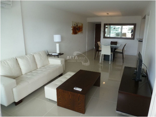 Imagen 3 de 30 de Apartamento En Alquiler, Brava, 3 Dormitorios , Punta Del Este