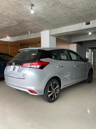 Imagen 8 de 19 de Toyota Yaris Toyota Yaris S Cvt 0km 2022