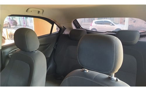 Imagem 7 de 12 de Chevrolet Onix 1.0 Mpfi Lt 8v Flex 4p Manual