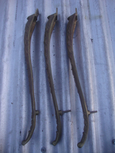 3 Antiguas Patas De Bronce 5,2 X 6,5 X 47 - Pesan 2 K 700 Gr (Usado)