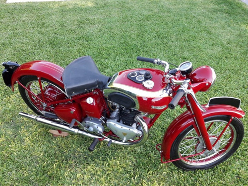 Imagen 10 de 10 de Triumph Speed Twin 500. 1948