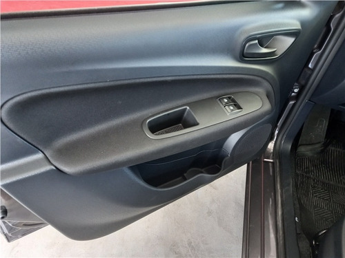 Imagem 3 de 13 de Fiat Uno 1.0 Fire Flex Attractive Manual