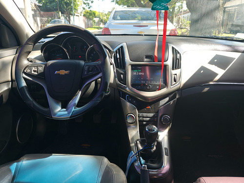 Chevrolet Cruze 1.8 Ltz Mt 5 p