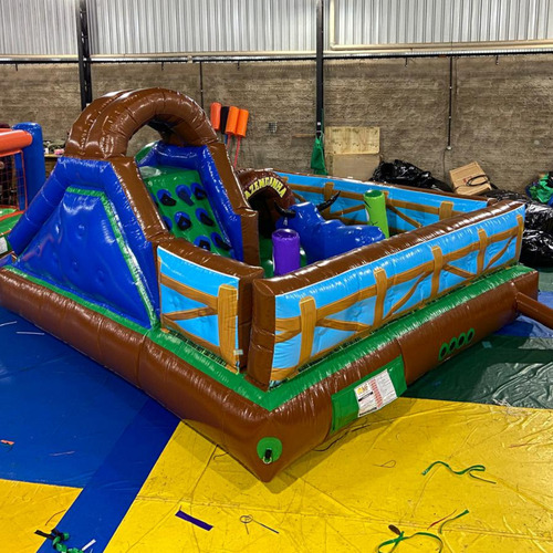 Multi Park Cowboy Inflável C/ Motor 5m X 4,9m X 1,6m