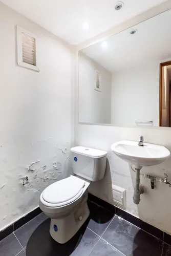 Local En Arriendo/venta En Santa Barbara Oriental. Cod V4357