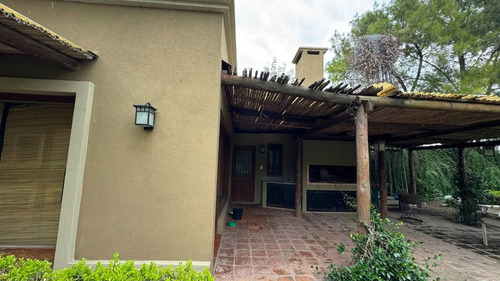 Venta Casa Quinta 5 Ambientes Chivilcoy Con Parque