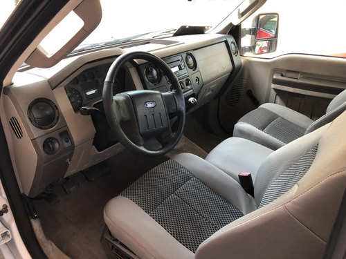 Imagen 8 de 15 de Ford F-350 2010 Super Duty 4 Toneladas Ford F-350 Chasis Cab