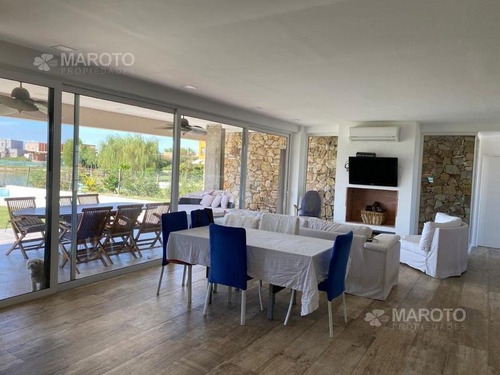 Imagen 17 de 30 de Casa En Venta En Barrio El Canton - Maroto Propiedades