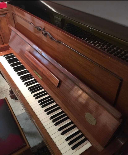 Piano Vertical Hoffman Wien 88 Teclas 3 Pedales