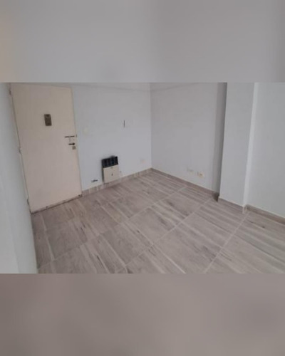 Venta Departamento 2 Dorm, Av Belgrano 3400 ( Esq Castro Barros)