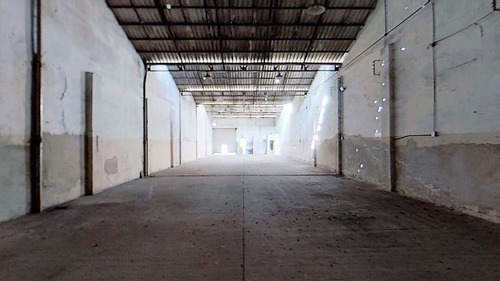 Imagen 25 de 26 de Oficinas De 150 M2 Cub. Galpón De 300 M2 Cub - Lote 600 M2