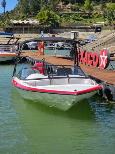 Bote Formula 2000
