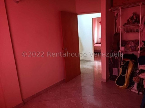 Imagen 16 de 19 de Julio Latouche Rentahouse Vende Townhouse Monteserino San Diego 22-28673
