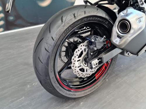 Imagem 7 de 9 de Z 900 - 2021
