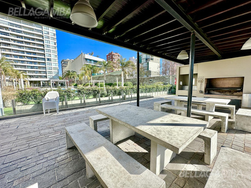 Departamento En Venta - 2 Ambientes Con Cochera Y Baulera Vicente López