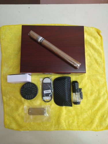 Imagen 2 de 4 de Humidor Combo De Tabaco, Encendedor Turbo Y Picador