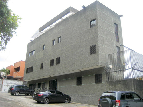 Imagen 1 de 14 de Alquilo Edificio Oficinas Zona Industrial La Trinidad.
