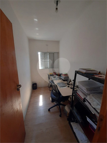 Imagem 15 de 25 de Você E Sua Familia Irão Morar Em Uma Charmosa Casa, Com Quintal, Em Um Bairro Maravilhoso. - Reo565323