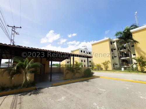 Moderno Apartamento En Venta Concepto Amerciano Remodelado Conjunto Privado Las Carolinas Turmero Vigilancia Pozo Estef 24-3492