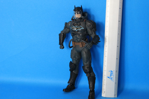 Batman Hazman Suit Dc Multiverse Mcfarlane Toys (Usado)