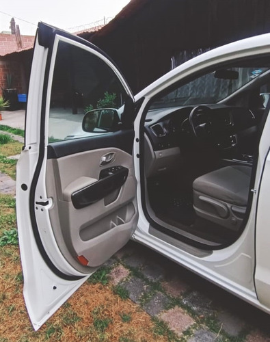 Kia Sedona 2.0 Lx At