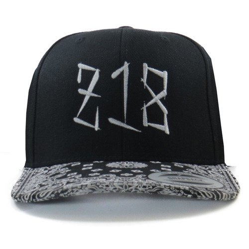 Boné Zero18  Snapback Aba Curva Bandana Preto - Flexfit