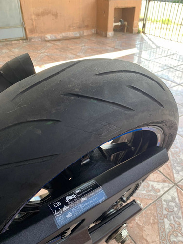 Suzuki Gsx-s750