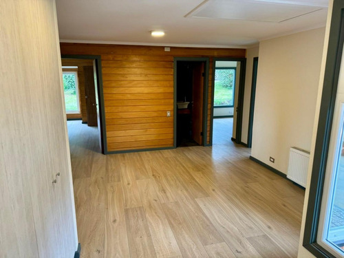 Acogedora Casa De 5d - 4b. Con Increíble Vista