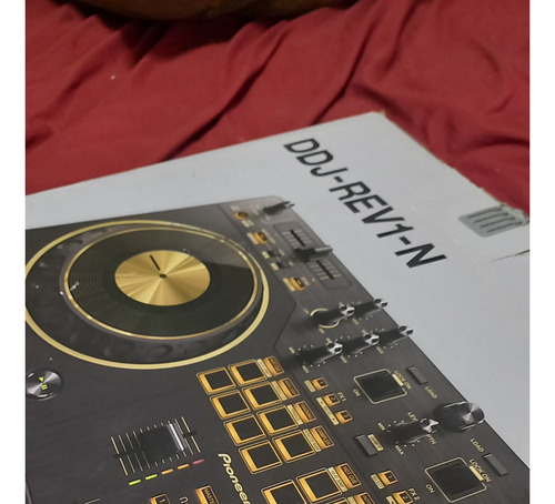 Controlador Para Dj Pioneer Ddj-rev1-n Dorado/2-4 Ch/platos (Usado)