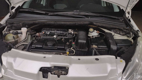Imagen 2 de 15 de Ford Fiesta Kinetic Design 1.6 S 120cv