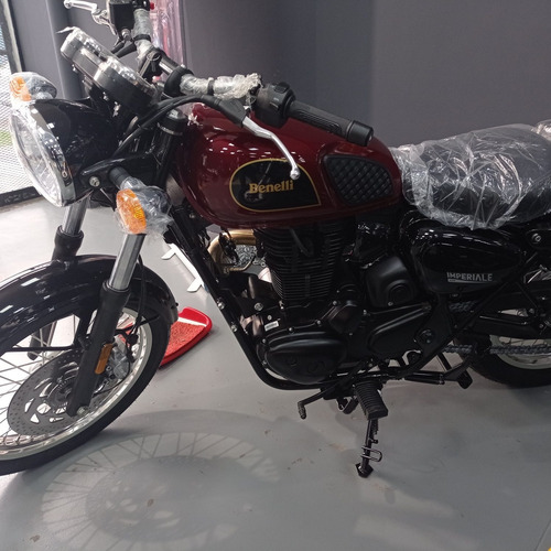 Imagen 10 de 15 de Benelli Imperiale 400
