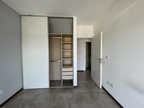 Departamento 3 Ambientes En Florida Con 3 Cocheras Y Baulera - Apto Credito