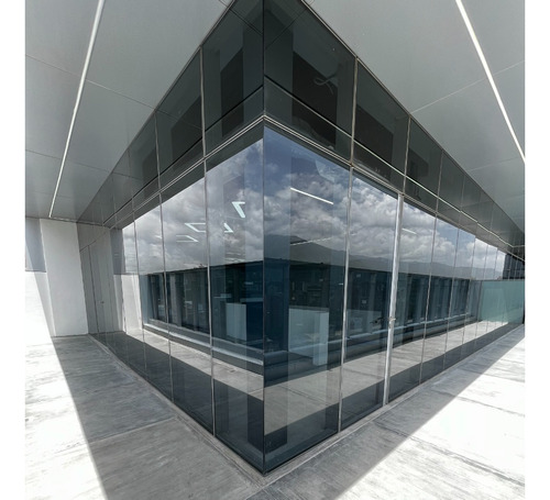Espectacular Oficina De Lujo De 250m2 En Las Mercedes Con Terraza Y Vista Al Avila
