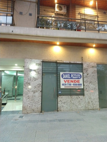 Local En Venta A Mts De Av. Jonte